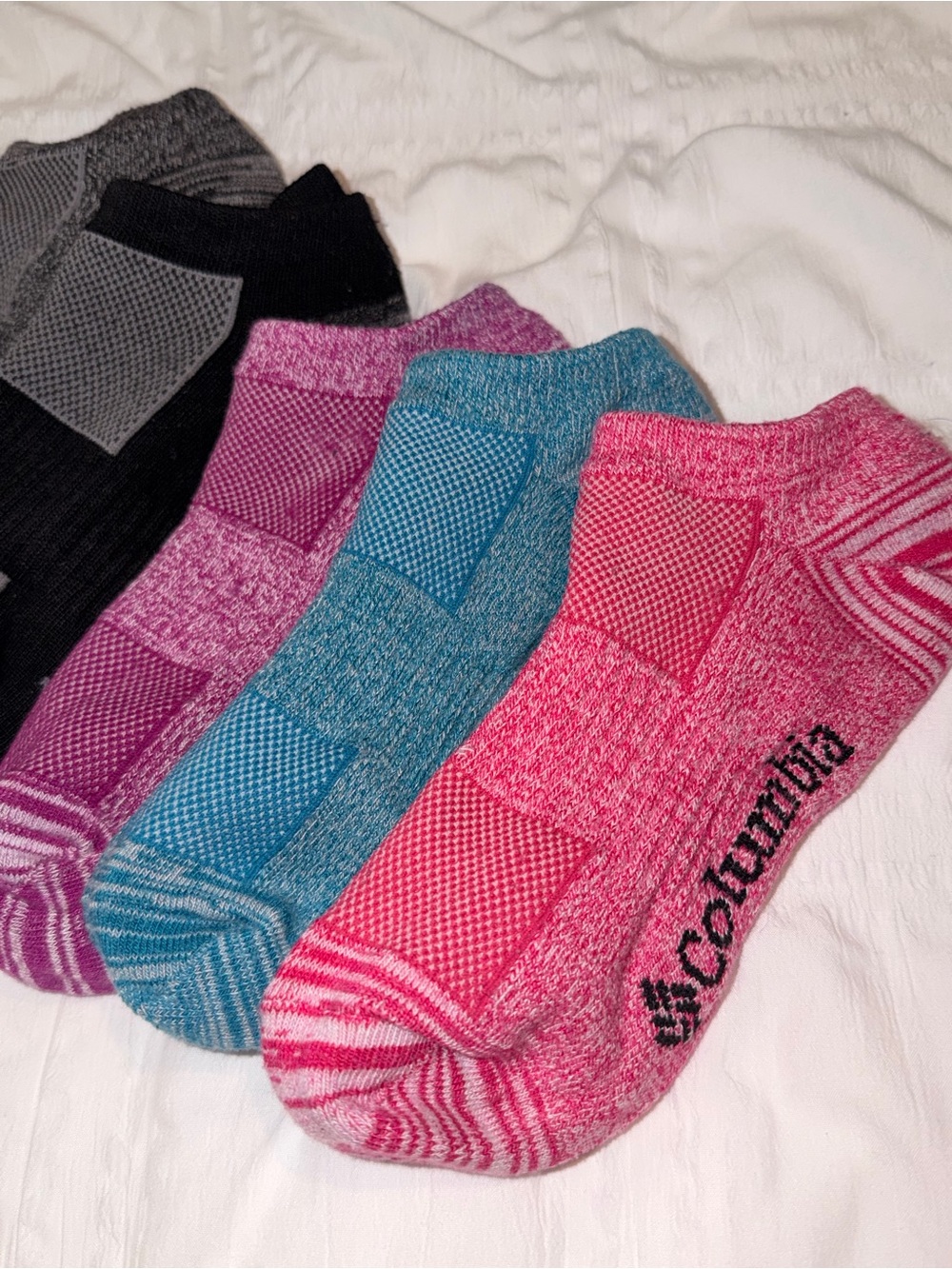 Columbia Low-Cut Arch Support Athletic Socks in Pink, Purple, Blue, Gray, Black - Picture 2 of 4